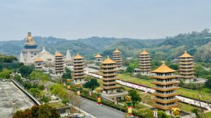 【台湾旅行記①】高雄で一日観光地巡り〜佛光山・台湾糖業博物館〜